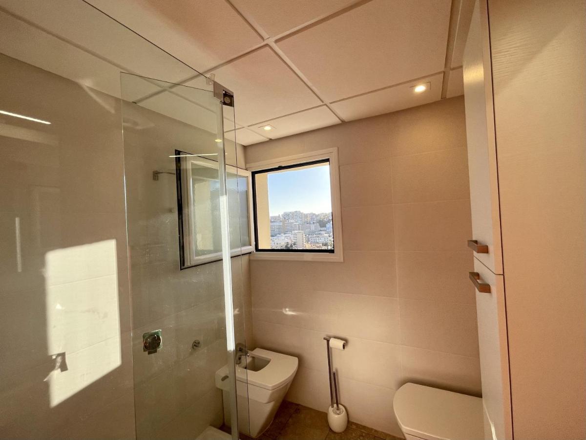 Exclusive Beachfront Apartment Torremolinos - Pool - Paddle - Tenis - Wifi - Central Aircon Екстериор снимка