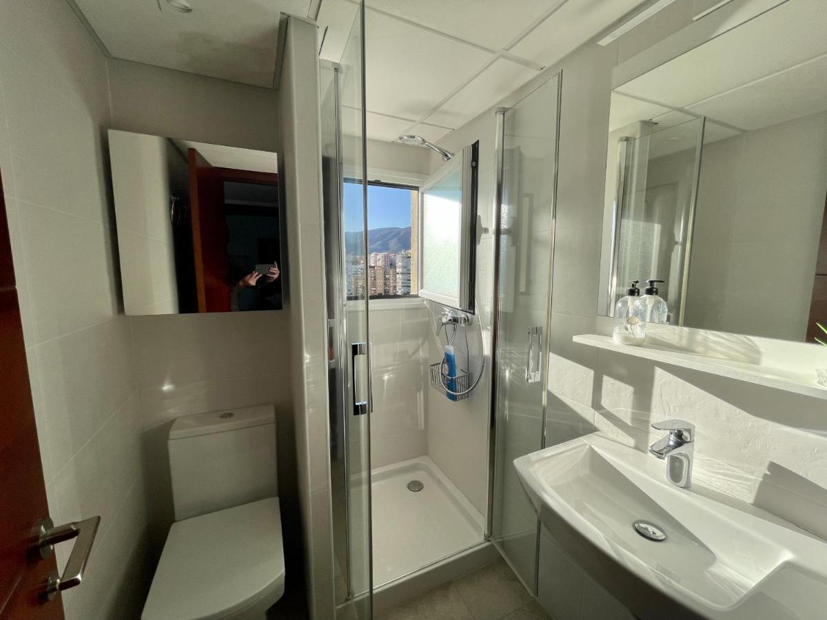 Exclusive Beachfront Apartment Torremolinos - Pool - Paddle - Tenis - Wifi - Central Aircon Екстериор снимка