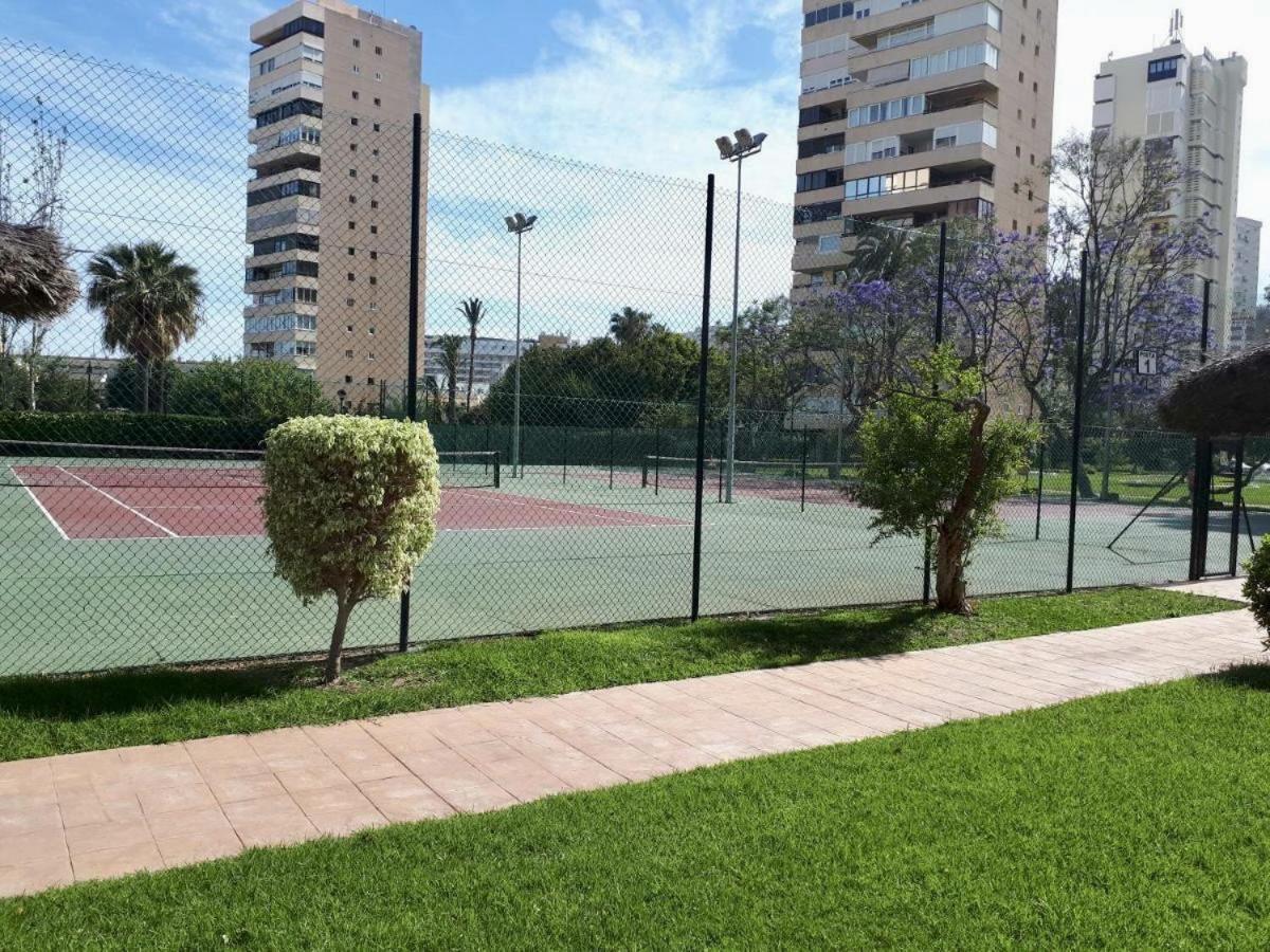 Exclusive Beachfront Apartment Torremolinos - Pool - Paddle - Tenis - Wifi - Central Aircon Екстериор снимка